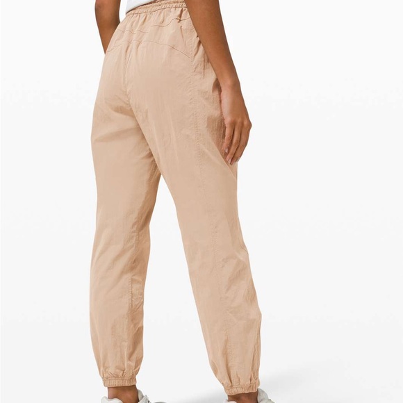 Lululemon Evergreen Track Pant - Picture 4 of 6